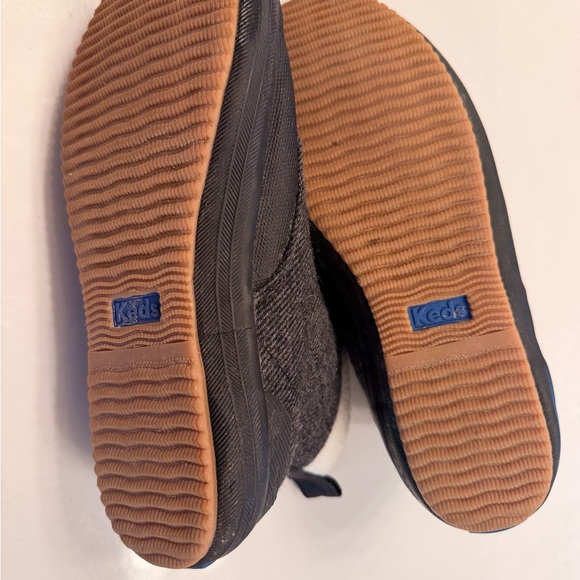 Keds Fleece Lined High Top Sneakers Size 8 Winter Hiking Style Black Pink - Picture 4 of 5